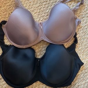 Wacoal bra 36G  (2 of them)